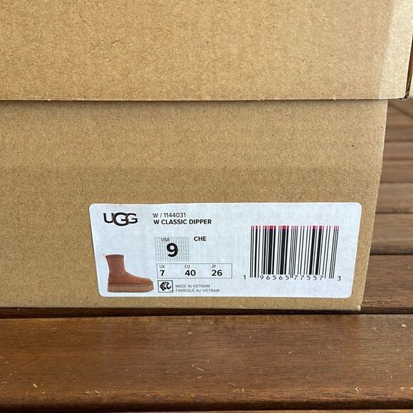 UGG Classic Dipper Boots Chestnut USA Women Size 9/UK 7/EU 40 - Picture 13 of 14